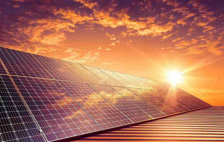 Cómo funciona la energía solar: guía completa 2025